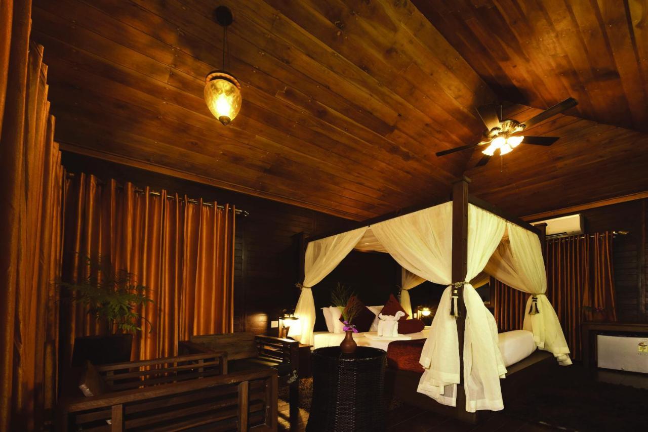 Wild Planet Jungle Resort Devala Exterior photo